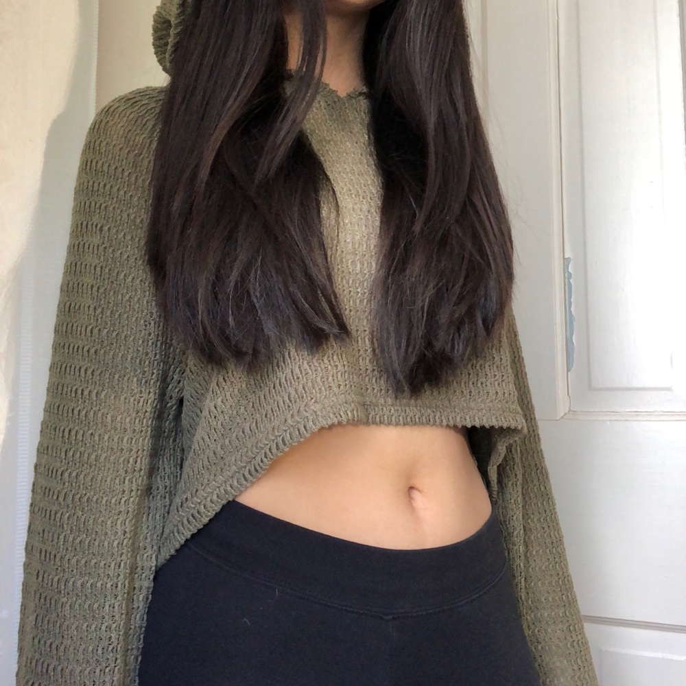 Forever 21 Olive green crop top hoodie